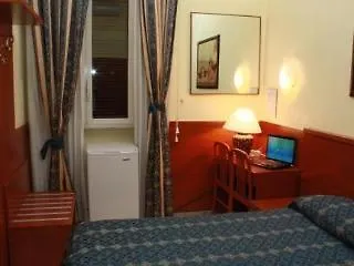 Bed and breakfast Yiennese Two Roma
