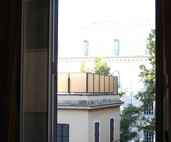 Bed & Breakfast Yiennese Two *